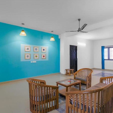 Oyo 79233 Hotel Hive Stays Kochi Luaran gambar