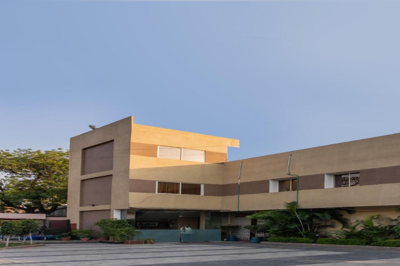 Oyo 79233 Hotel Hive Stays Kochi Luaran gambar