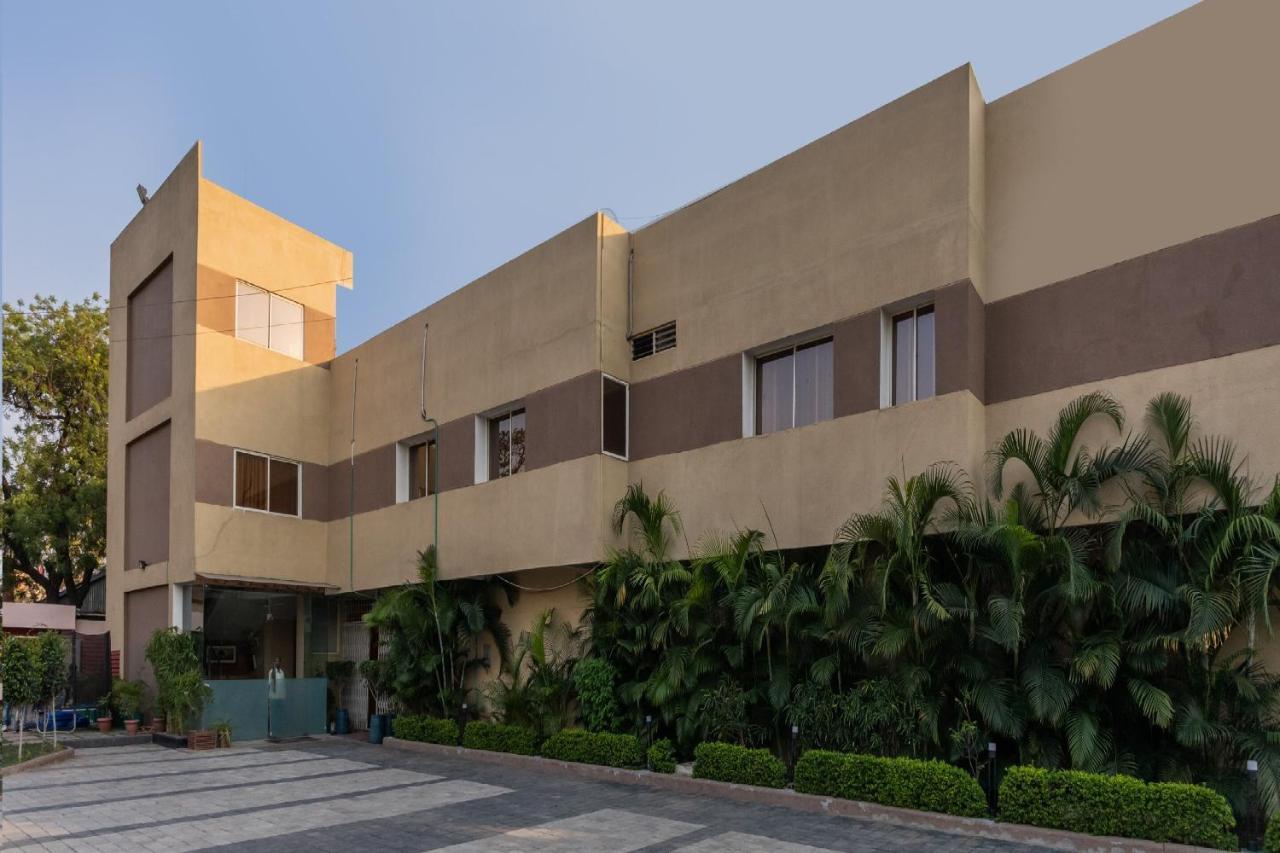 Oyo 79233 Hotel Hive Stays Kochi Luaran gambar